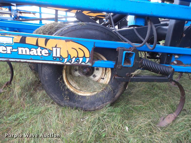 image for item EV9186 DMI Tigermate II field cultivator