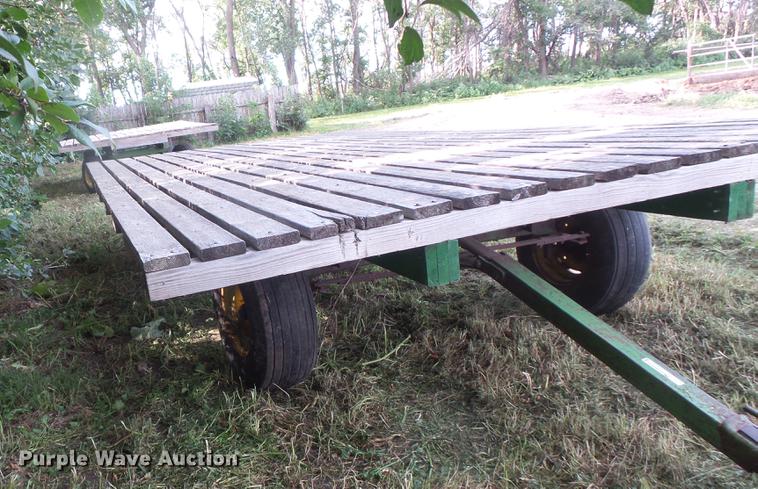 image for item EV9189 Hay wagon