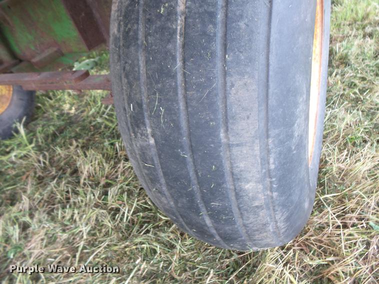 image for item EV9189 Hay wagon