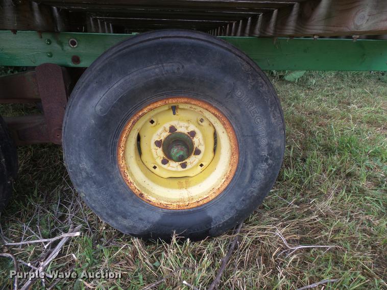 image for item EV9189 Hay wagon