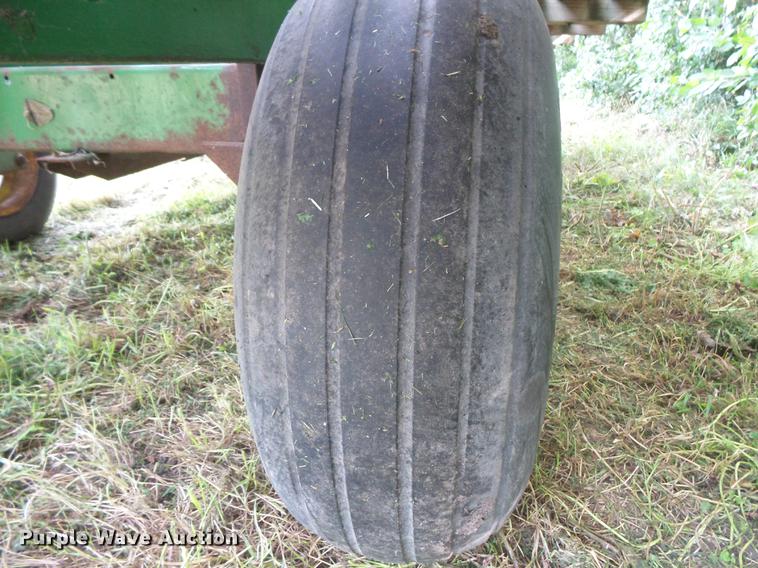 image for item EV9189 Hay wagon