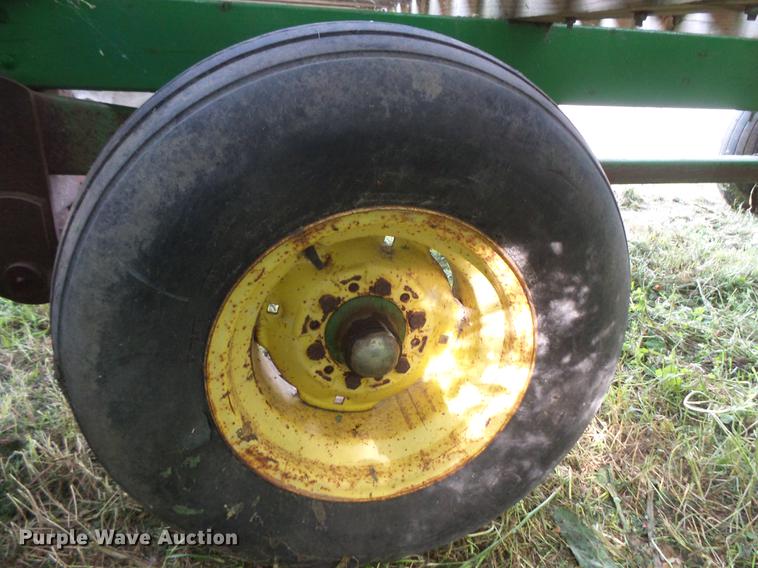 image for item EV9189 Hay wagon