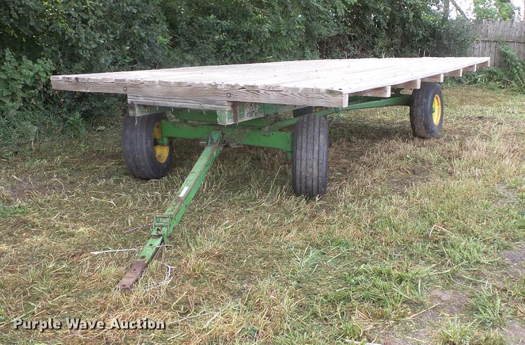 image for item EV9190 Hay wagon