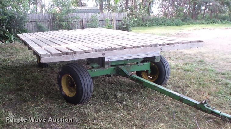image for item EV9190 Hay wagon