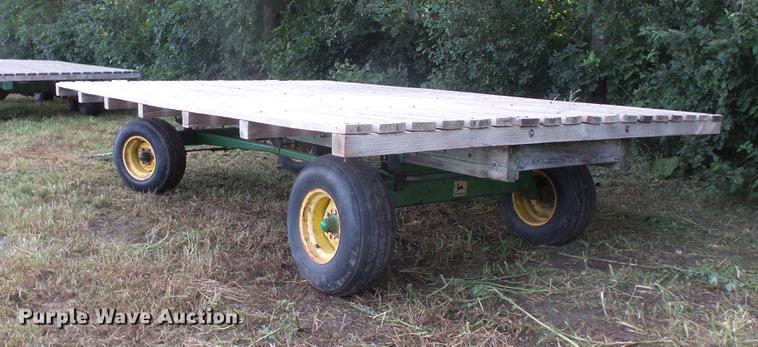 image for item EV9190 Hay wagon