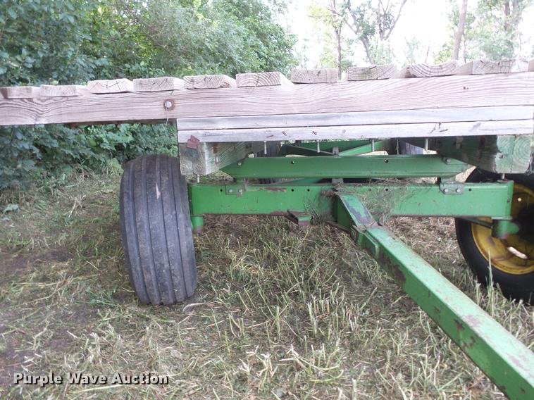 image for item EV9190 Hay wagon