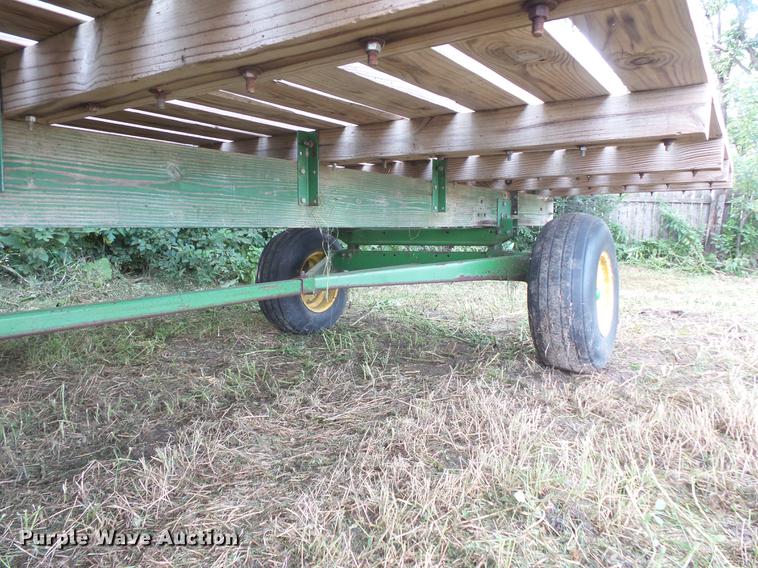 image for item EV9190 Hay wagon