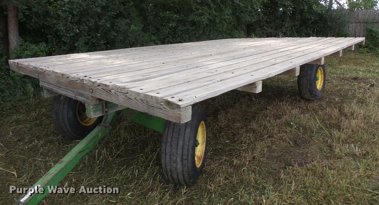 image for item EV9190 Hay wagon