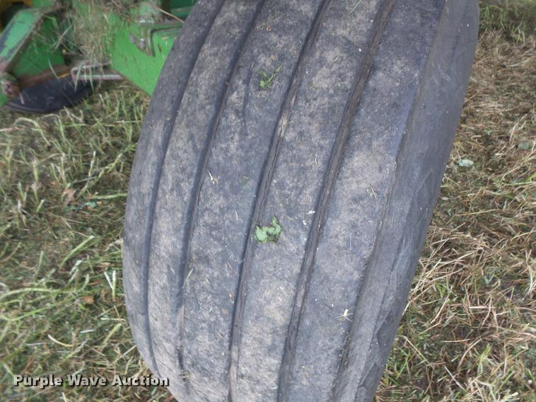 image for item EV9190 Hay wagon