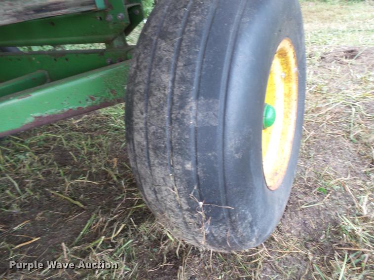 image for item EV9190 Hay wagon