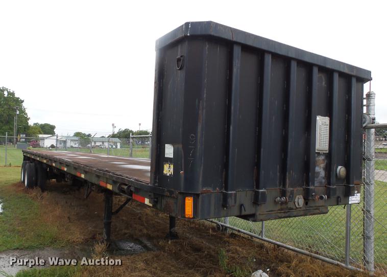 image for item DB7061 1977 Dorsey flatbed trailer