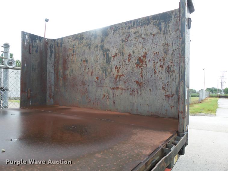image for item DB7061 1977 Dorsey flatbed trailer