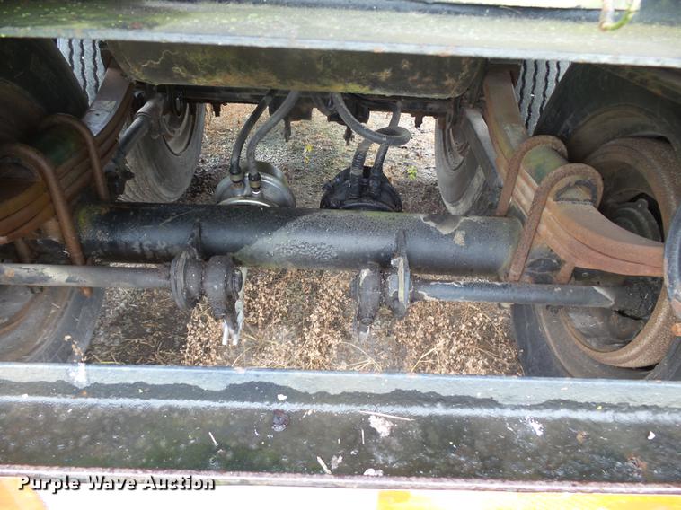 image for item DB7061 1977 Dorsey flatbed trailer