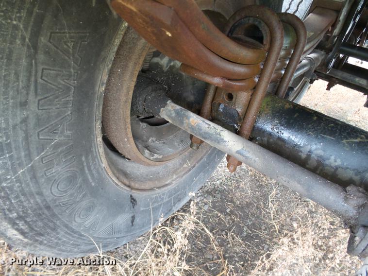 image for item DB7061 1977 Dorsey flatbed trailer