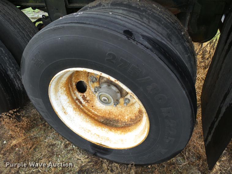 image for item DB7061 1977 Dorsey flatbed trailer