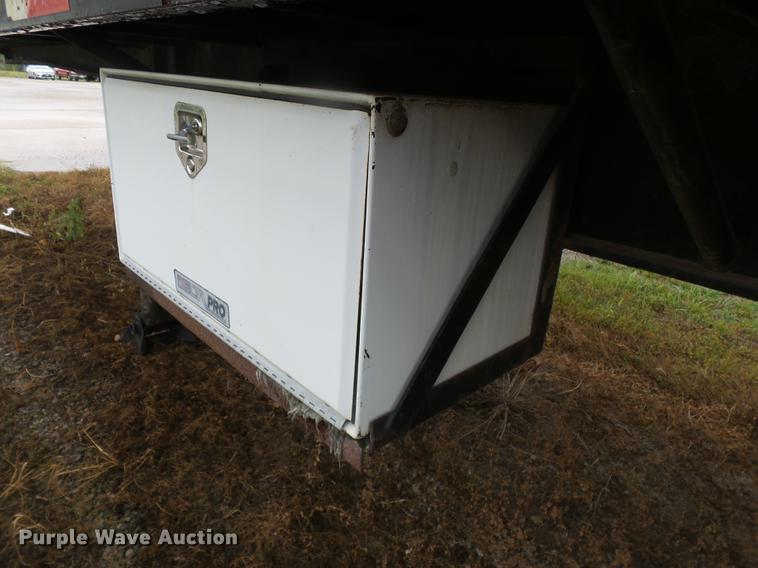 image for item DB7061 1977 Dorsey flatbed trailer
