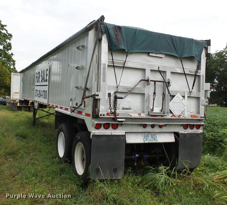 image for item DB7062 2005 East Gennis end dump trailer