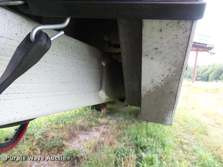 image for item DB7062 2005 East Gennis end dump trailer