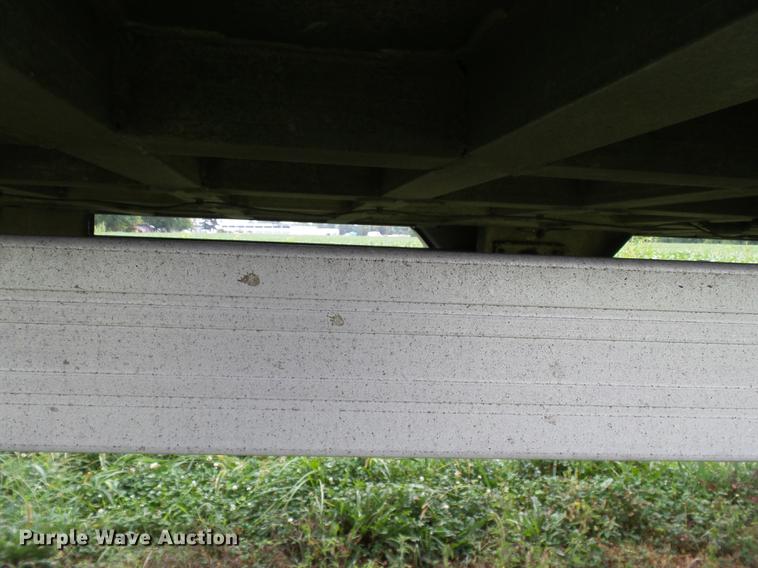 image for item DB7062 2005 East Gennis end dump trailer