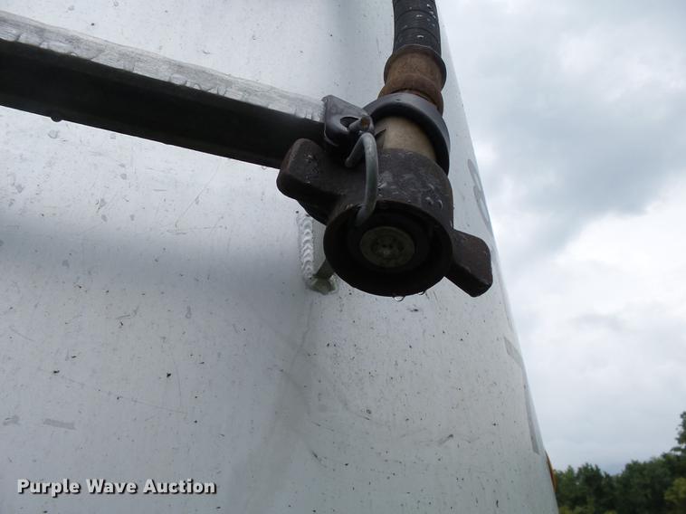 image for item DB7062 2005 East Gennis end dump trailer