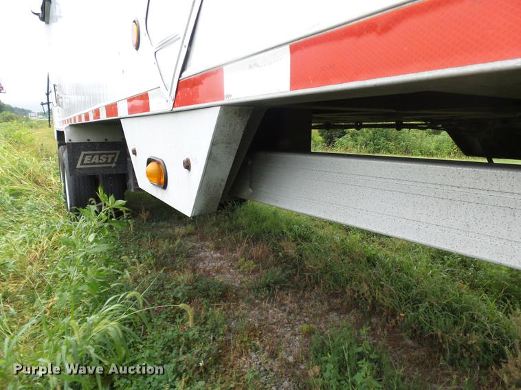 image for item DB7062 2005 East Gennis end dump trailer