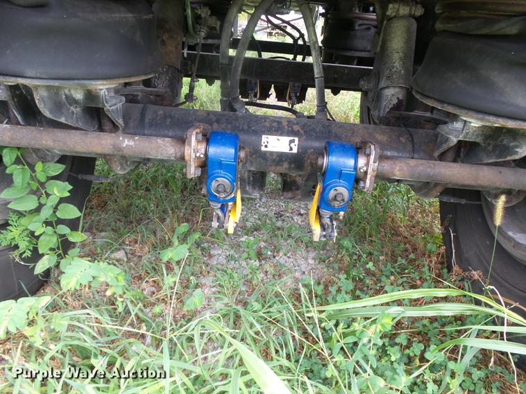 image for item DB7062 2005 East Gennis end dump trailer