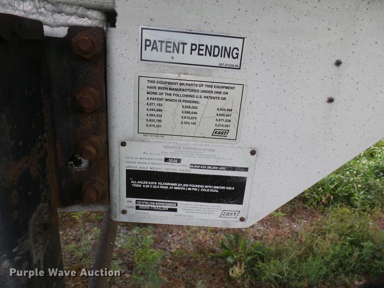 image for item DB7062 2005 East Gennis end dump trailer