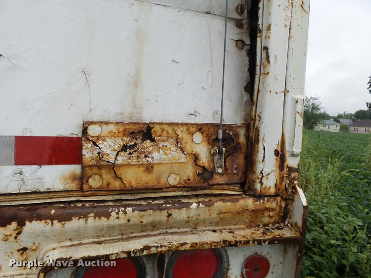 image for item DB7063 1983 Stoughton dry van trailer