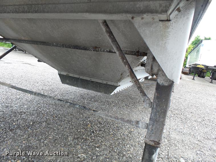 image for item DB7064 2008 Timpte double hopper grain trailer