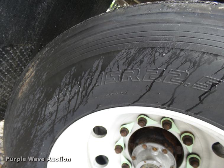 image for item DB7064 2008 Timpte double hopper grain trailer