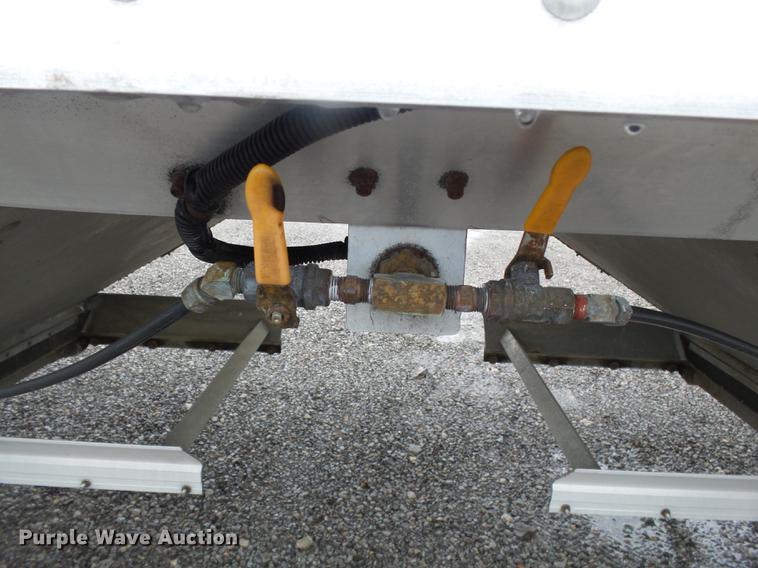 image for item DB7064 2008 Timpte double hopper grain trailer