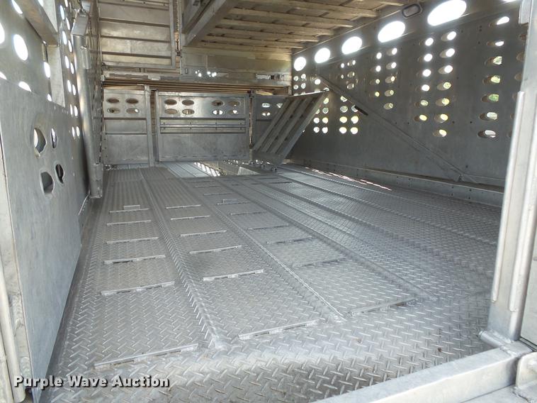 image for item DC4699 2005 Chaparral livestock