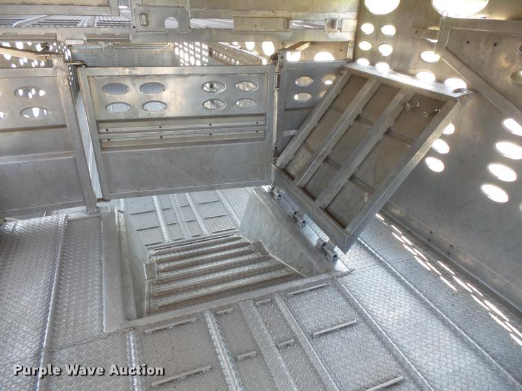 image for item DC4699 2005 Chaparral livestock