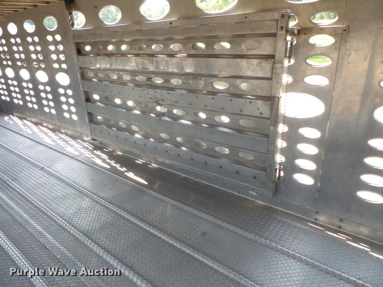 image for item DC4699 2005 Chaparral livestock