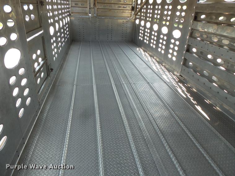 image for item DC4699 2005 Chaparral livestock