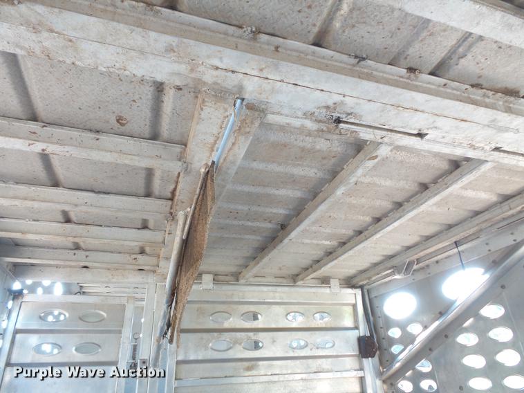 image for item DC4699 2005 Chaparral livestock