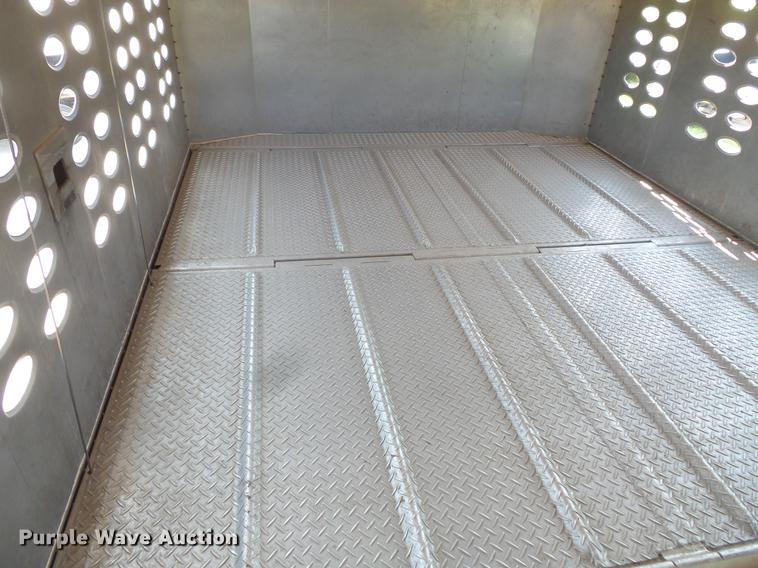 image for item DC4699 2005 Chaparral livestock