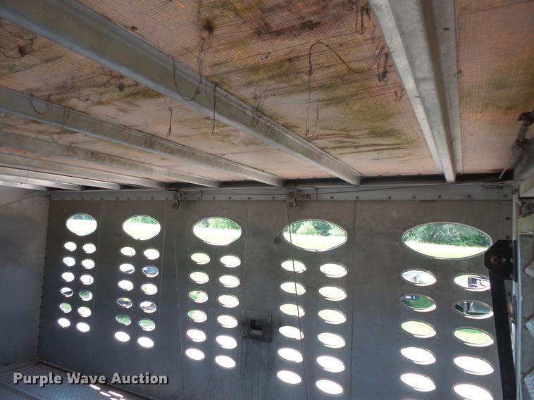 image for item DC4699 2005 Chaparral livestock