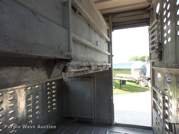 image for item DC4699 2005 Chaparral livestock