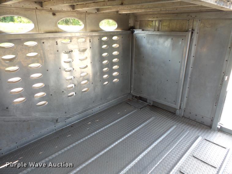 image for item DC4699 2005 Chaparral livestock