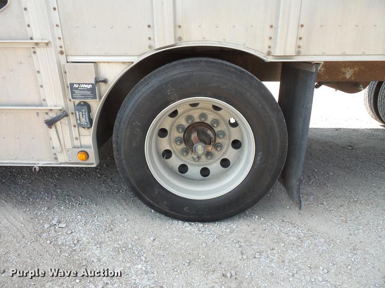 image for item DC4699 2005 Chaparral livestock