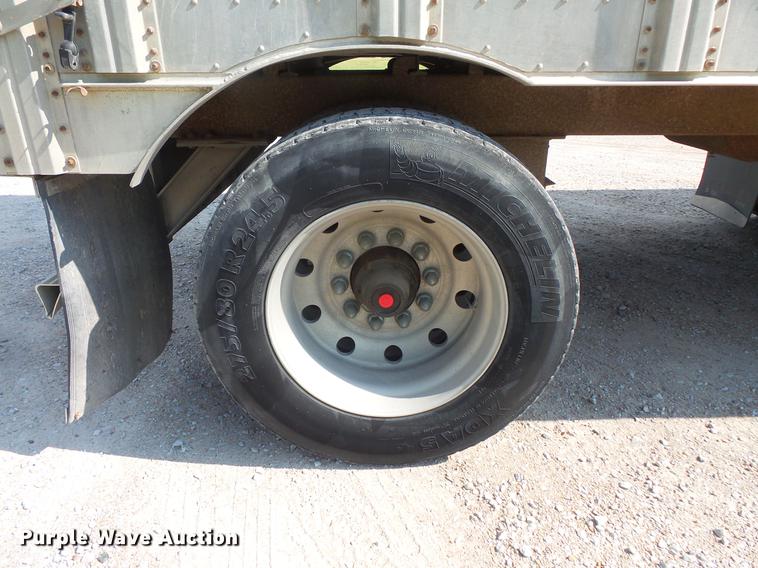 image for item DC4699 2005 Chaparral livestock