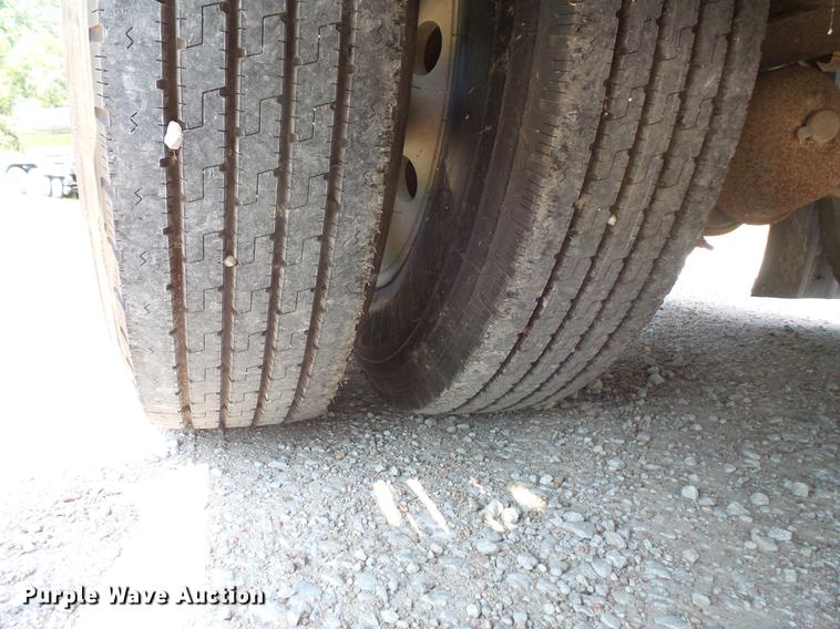 image for item DC4699 2005 Chaparral livestock