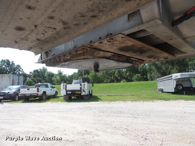 image for item DC4700 2006 West-Mark tank trailer