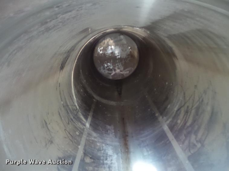 image for item DC4700 2006 West-Mark tank trailer