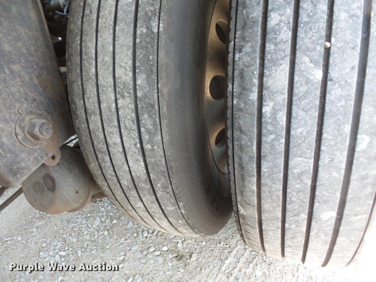 image for item DC4700 2006 West-Mark tank trailer