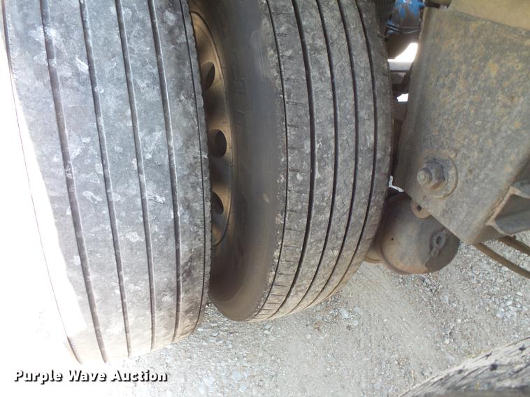 image for item DC4700 2006 West-Mark tank trailer