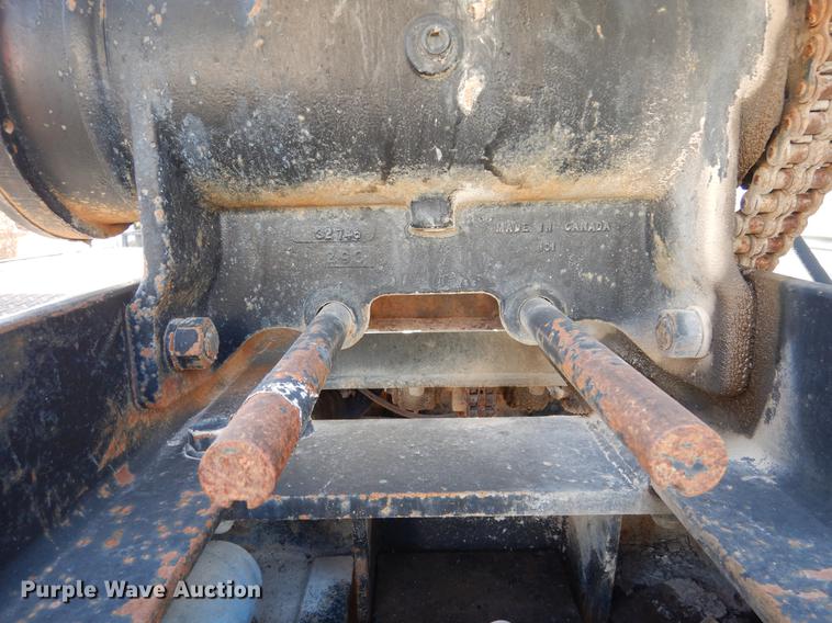 image for item DC5946 2001 Mack CH613 semi truck