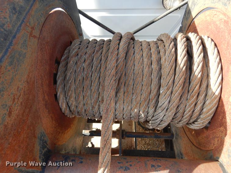 image for item DC5946 2001 Mack CH613 semi truck