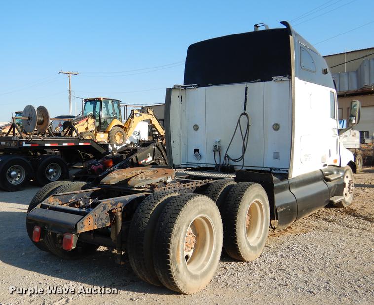 image for item DC5947 2006 Kenworth T2000 semi truck